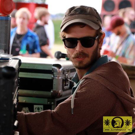 Handyman (F) with Syra - Roots Plague Dub Camp - Reggae Jam, Bersenbrueck - 29. Juli 2022 (7).JPG